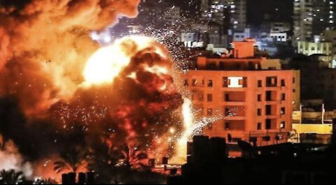 Israeli jets strike Gaza after rockets fired across border