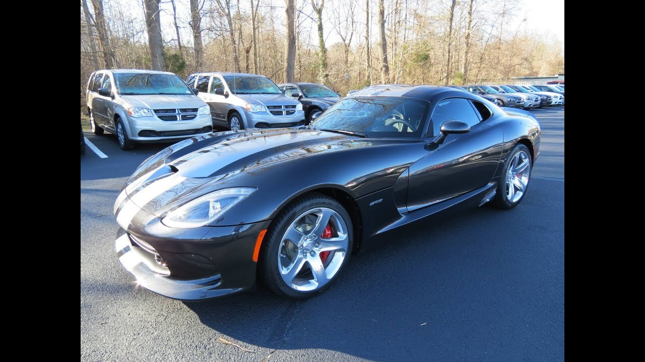 2014 SRT Viper GTS Start Up, Exhaust, and In Depth Review