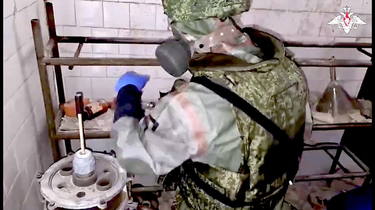 CHEMICAL LAB FOR TOXIC WEAPONS IN UKRAINE - Laboratorio Chimico in Ucraina