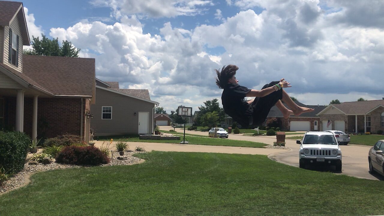 DOUBLE BACKFLIP ON AIR FLOOR