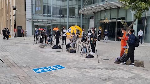 유튜버들 수고 많으십니다.