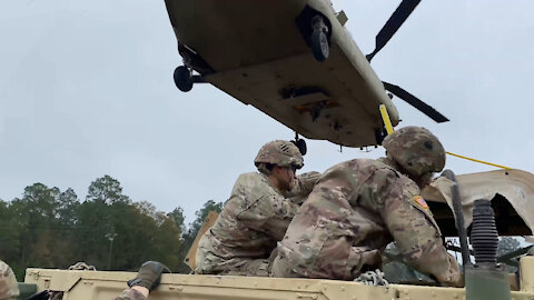 87th DSSB Conduct Sling Load Training