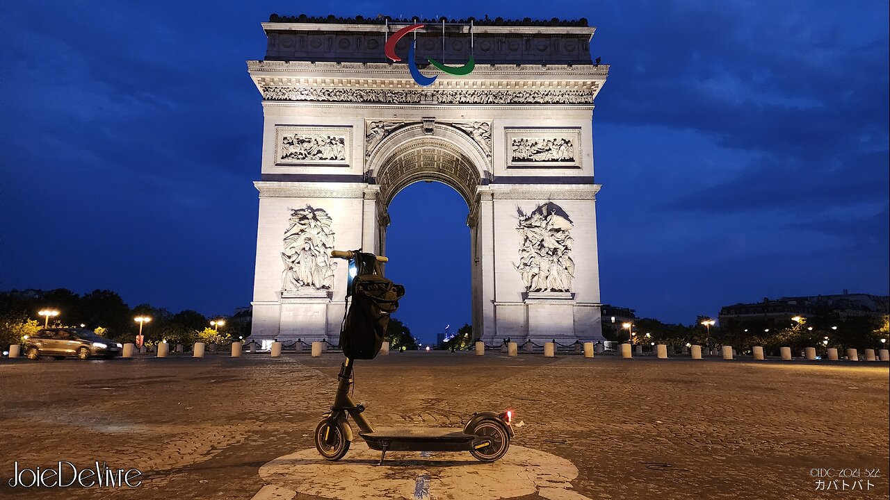 🛴💨💯🤙Electric Scooter World🌎Tour: Paris France ... Sunrise on the Champs Elysees 🇫🇷