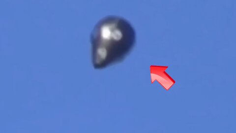 Metallic UFO in the sky above! USA around March 2020 [Space]