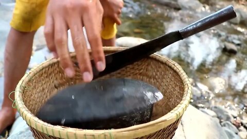 Catching crab in water & crab boiled on clay for food - Cooking crab eating delicious #18-7