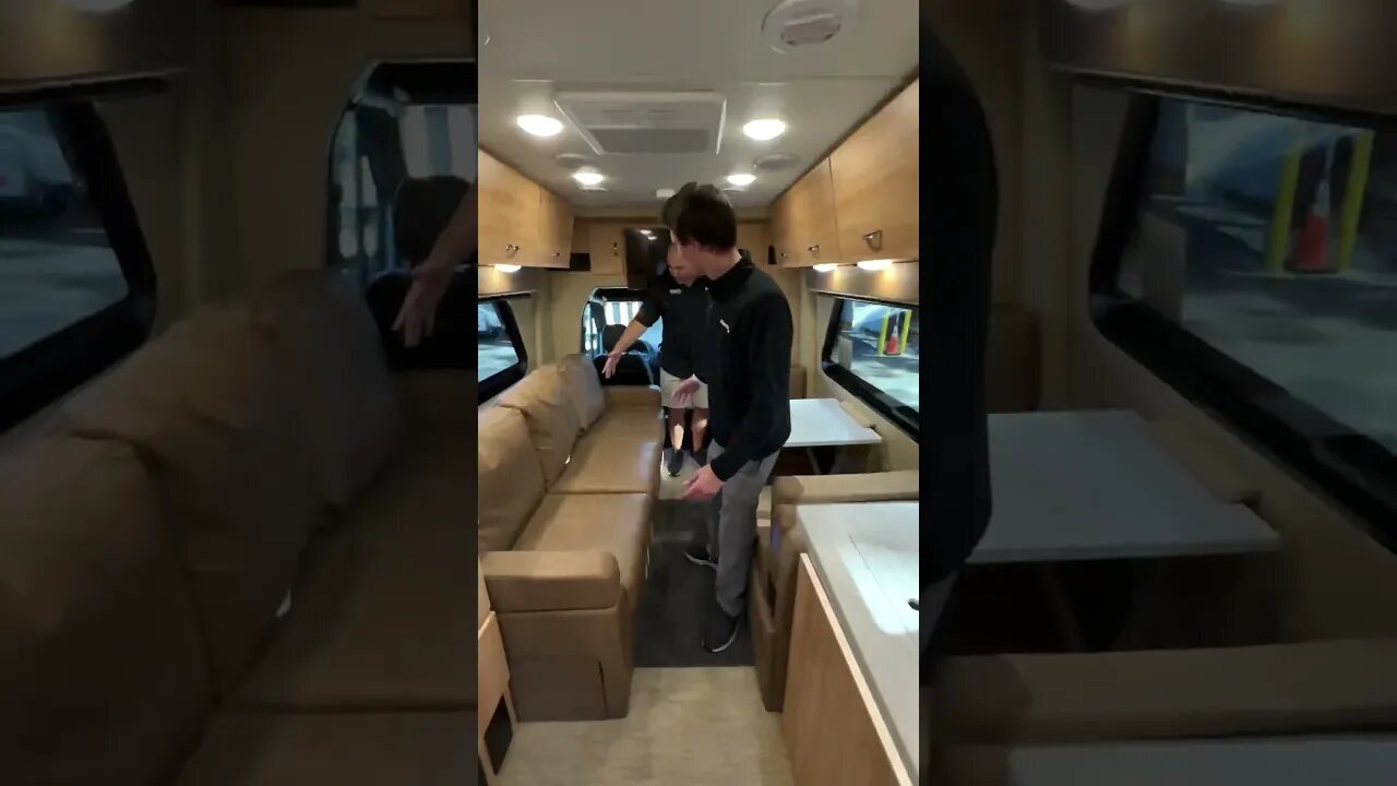 Insane New 2023 Chinook Summit Class B Plus On Sprinter Van Chassis!