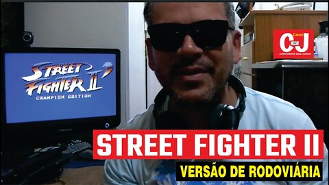 Jogando Street Fighter 2 de rodoviária!