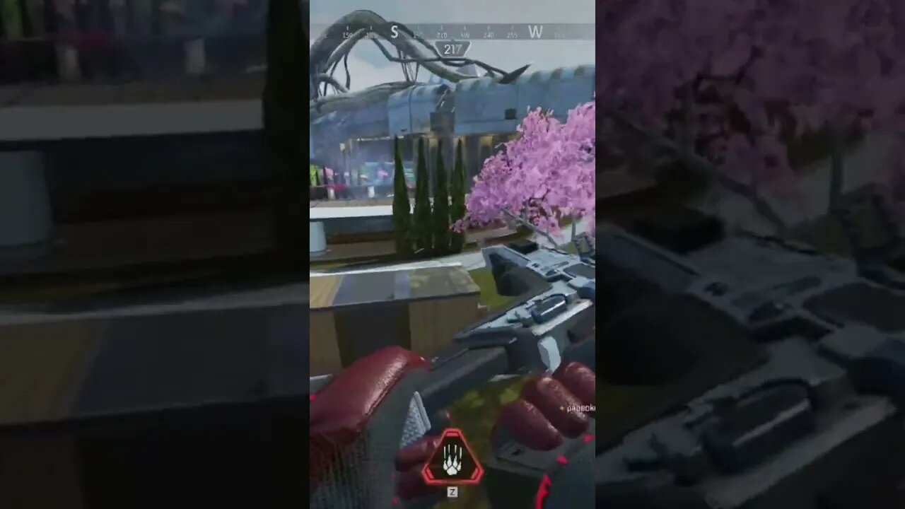Like I wouldn’t chase #apexlegends #apexlegendsclips #gaming #twitchstreamer