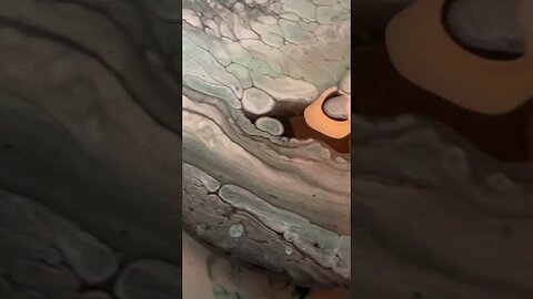 Two tins one grenade and one swipe #fluidart