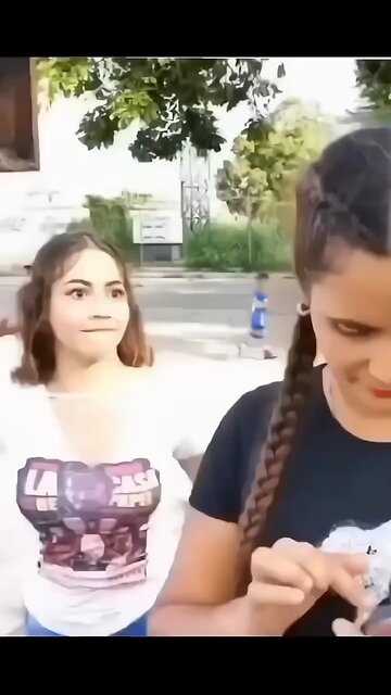 This video is extremely humorous and will likely elicit loud laughter 😂