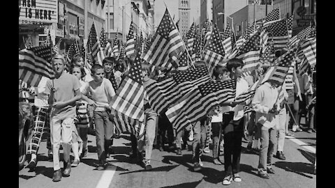 KATE SMITH - "GOD BLESS AMERICA"