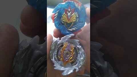 VALKYRIE vs LONGINUS (beyblade burst) #beyblade #beybladeburst #batalhadebeyblade