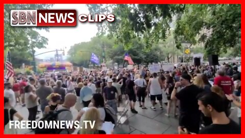 Hundreds Gathered in NYC to Say No to Mandates - 2975