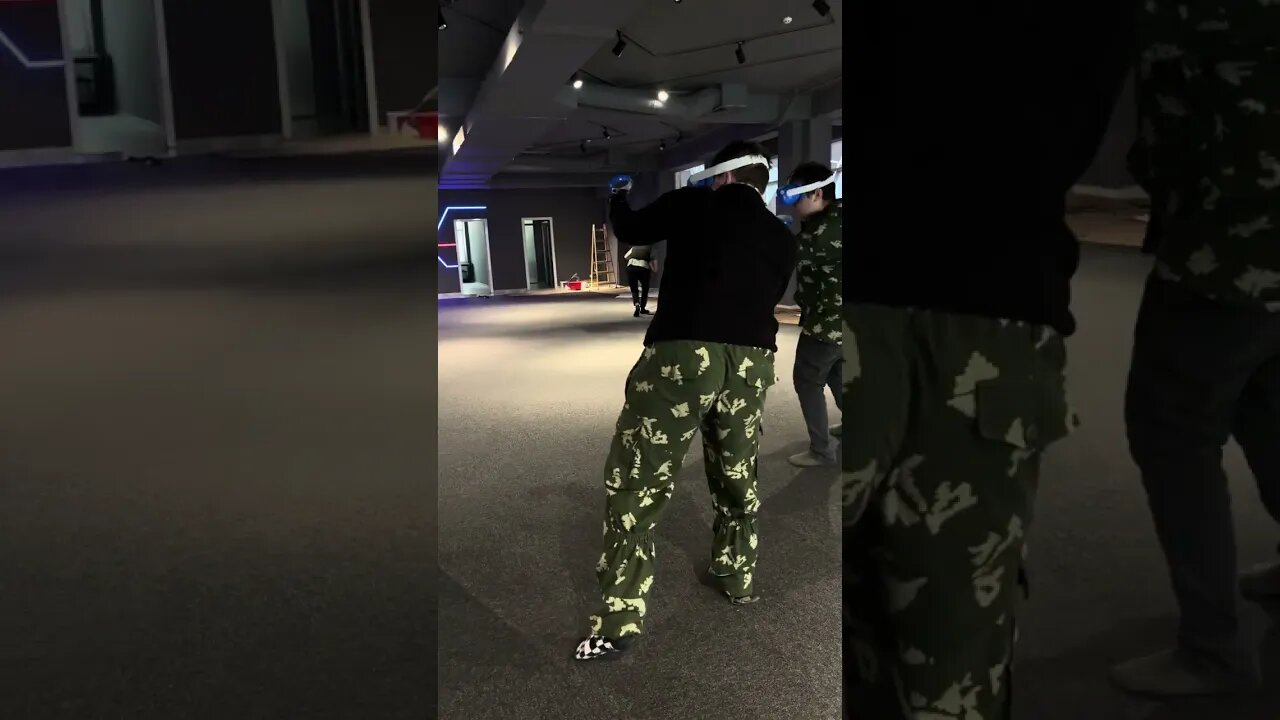 tiktok:unreal.md 🎮👾🕹️ #vr #vrclub #virtualreality #unrealvr #moldova #chisinau #vrarena 🖤 @unrealmd