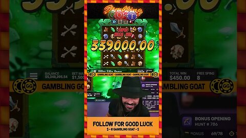 Roshtein "This Online Slot Is Incredible" | Cash Quest Slot #shorts