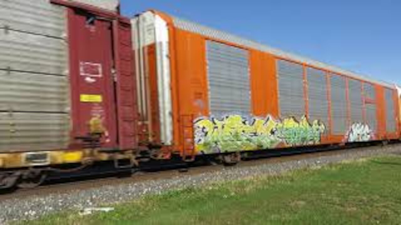 NS and CSX Train Meet from Berea, Ohio November 7, 2020