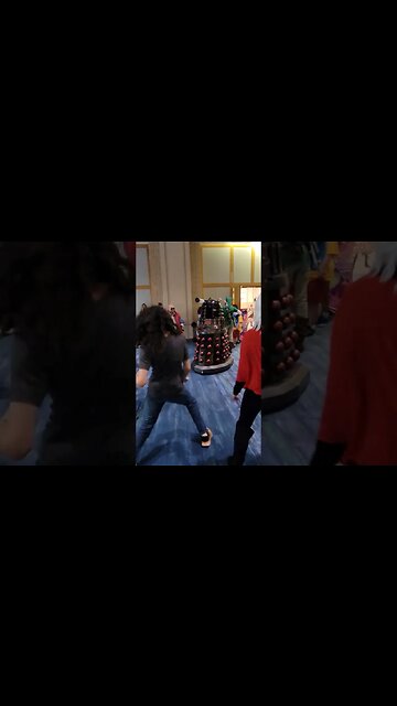 A #DALEK #DANCES #DANCING on the #DANCEFLOOR #TBCC #TBCC2022 #DOCTORWHO #SUBSCRIBE #COSPLAY