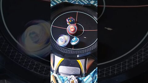 SURREAL #batalhadebeyblade #beybladeburst #beyblade