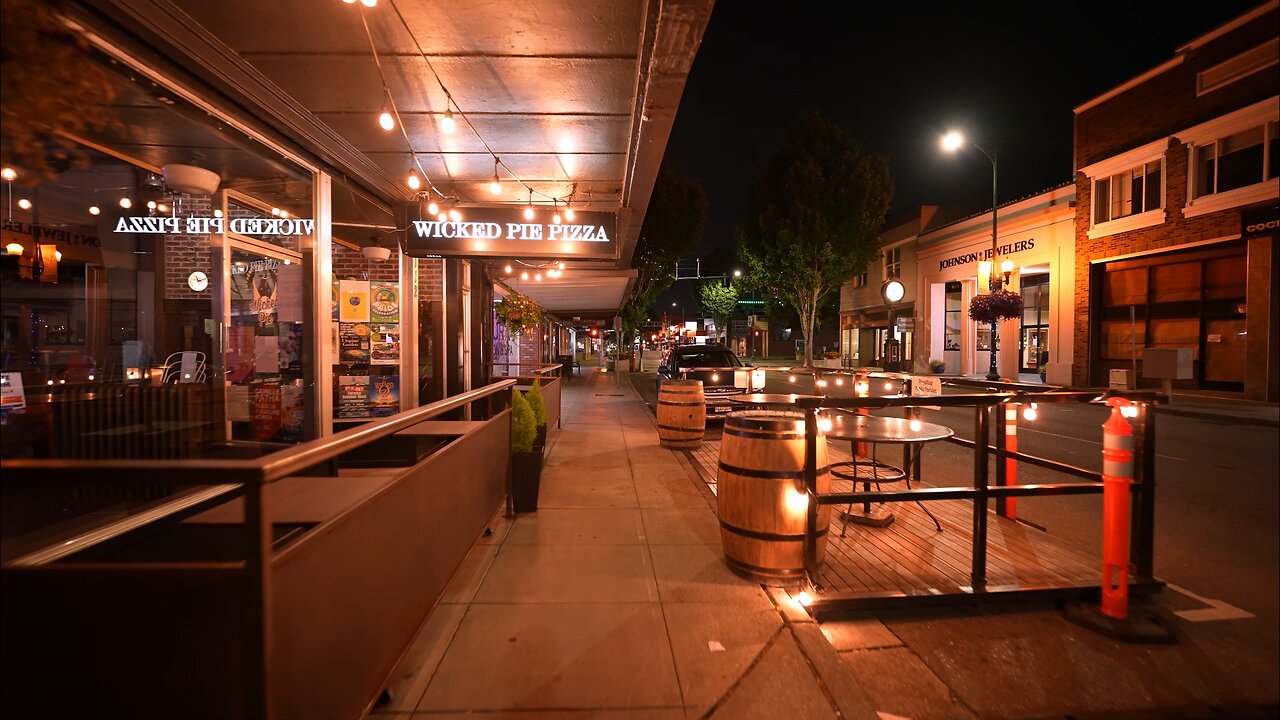 Section of S Meridian in Downtown Puyallup at night (see description for 4K version)