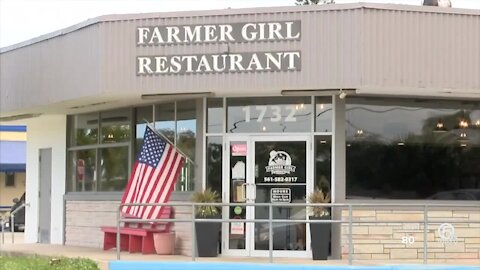 Farmer Girl Restaurant brings back Thanksgiving tradition