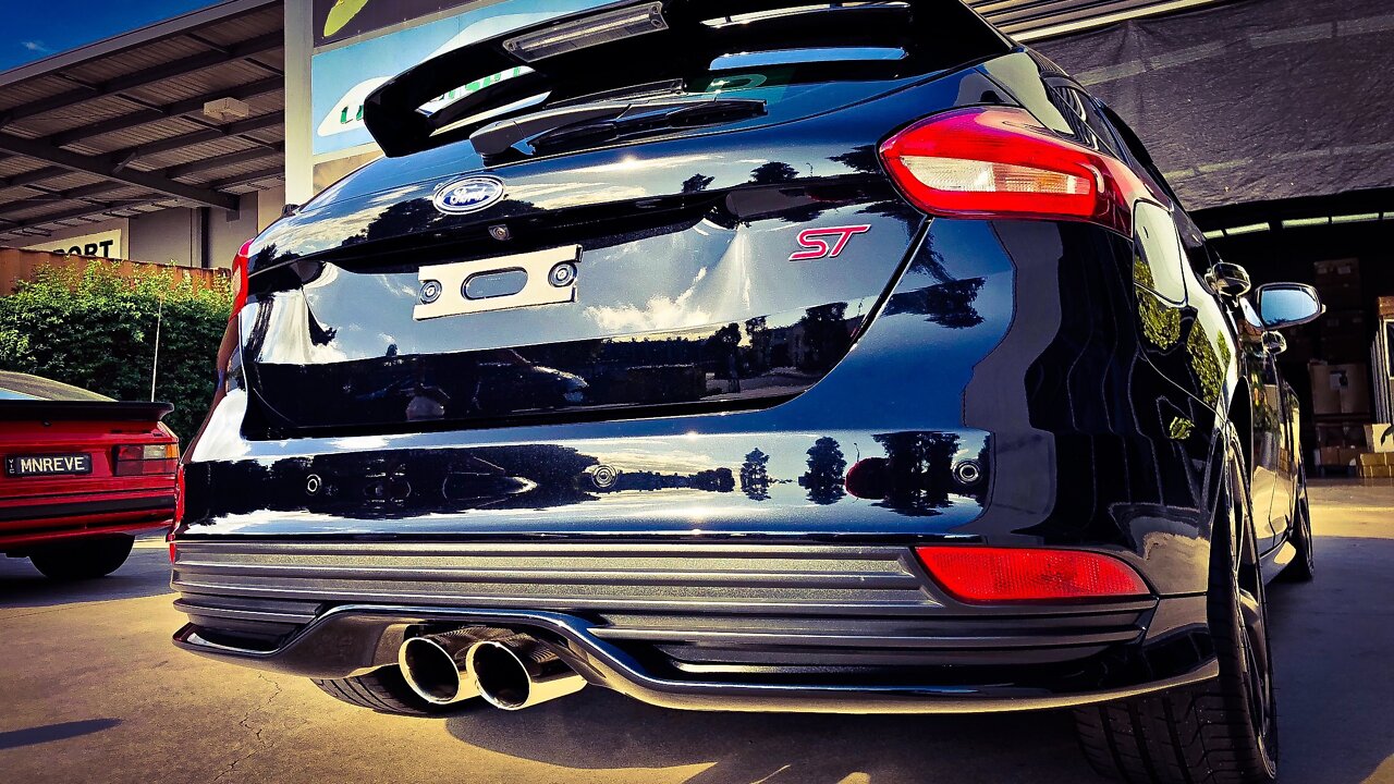 Ford Focus ST Full Detail on Soft Black Paint