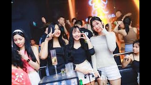 [4k] Bangkok Freelancers 2024 At Thermae Cafe, Bangkok Soi 4 Nana, Nana Plaza Bangkok #135