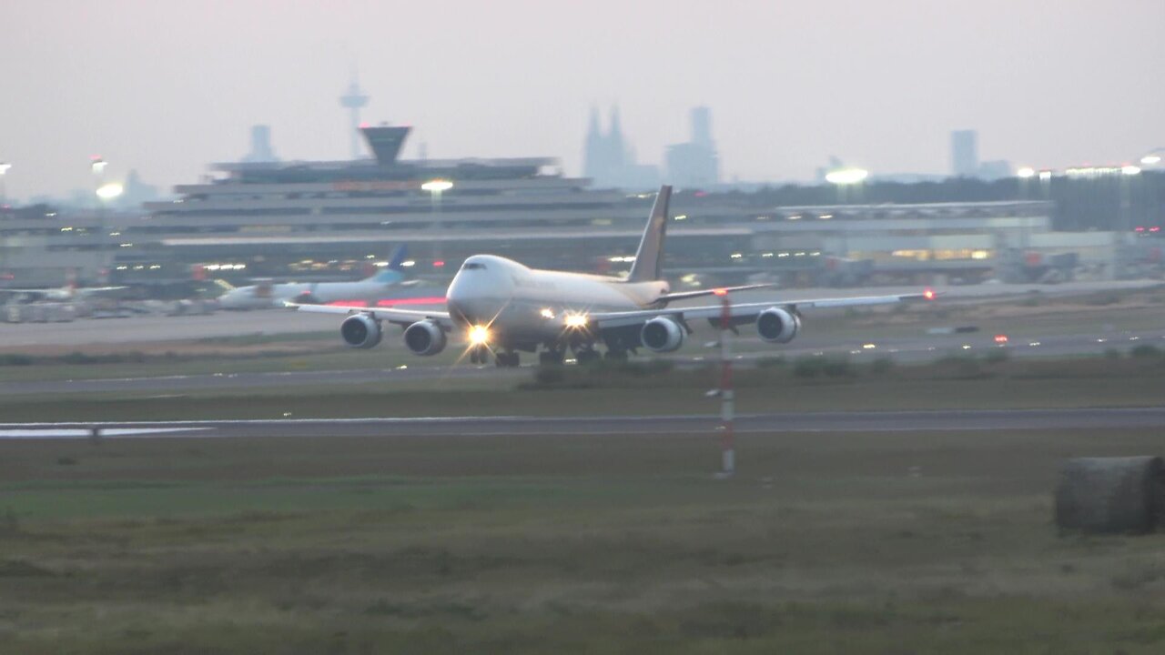 UPS/Fedex Boeing 747 & 777 arriving at Cologne-Bonn (CGN) airport.