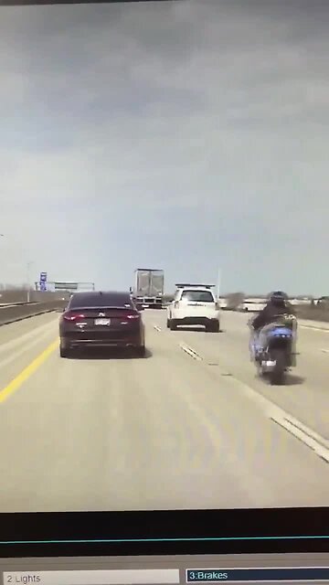Winnebago County Sheriff's deputies searching for speeding biker on I-41
