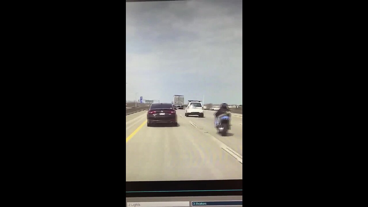 Winnebago County Sheriff's deputies searching for speeding biker on I-41