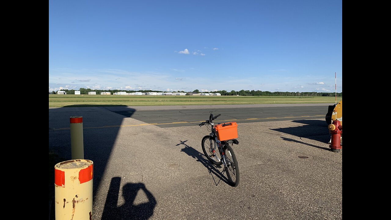 RMC22 Motor-home Trip to Minnesota Includes a Stop at the Airport for some Bicycling