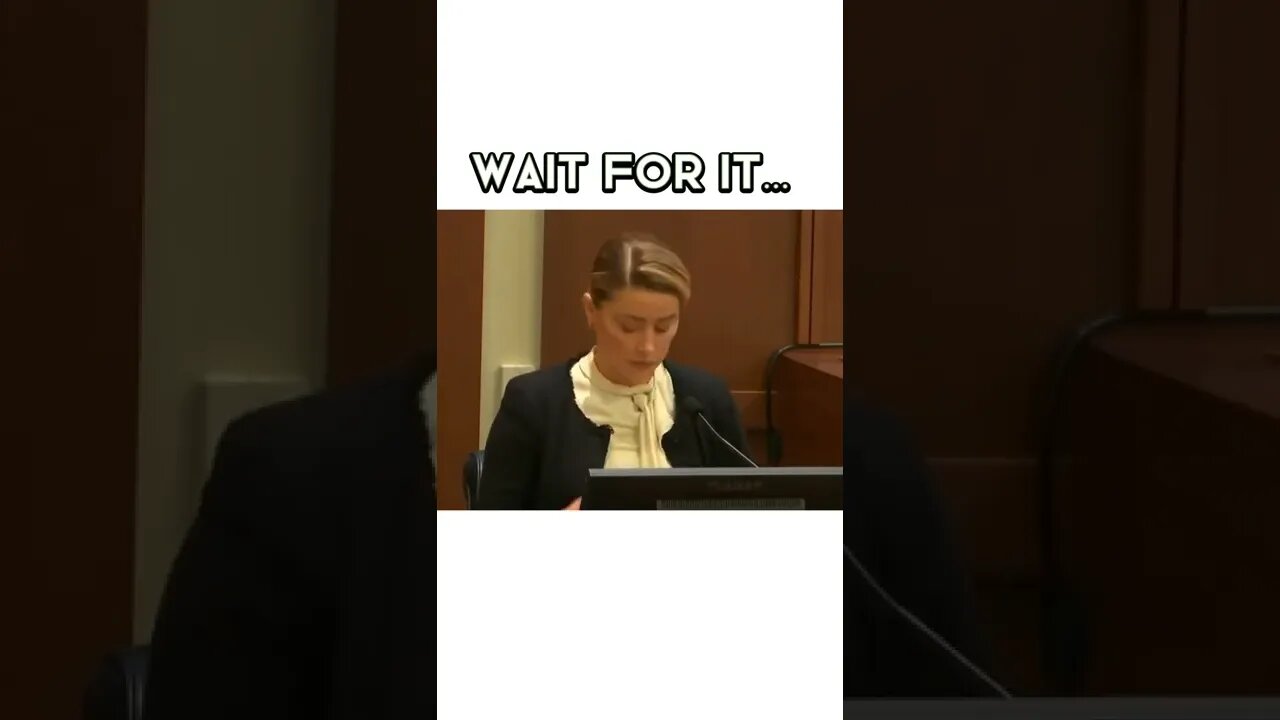 Amber Heard POSED For Photo During Fake Testimony