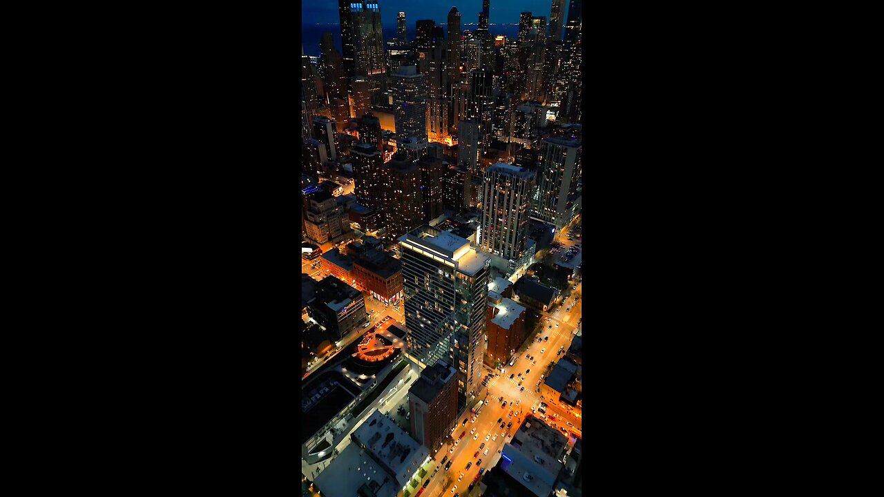 chicago looks so epic during epic hours