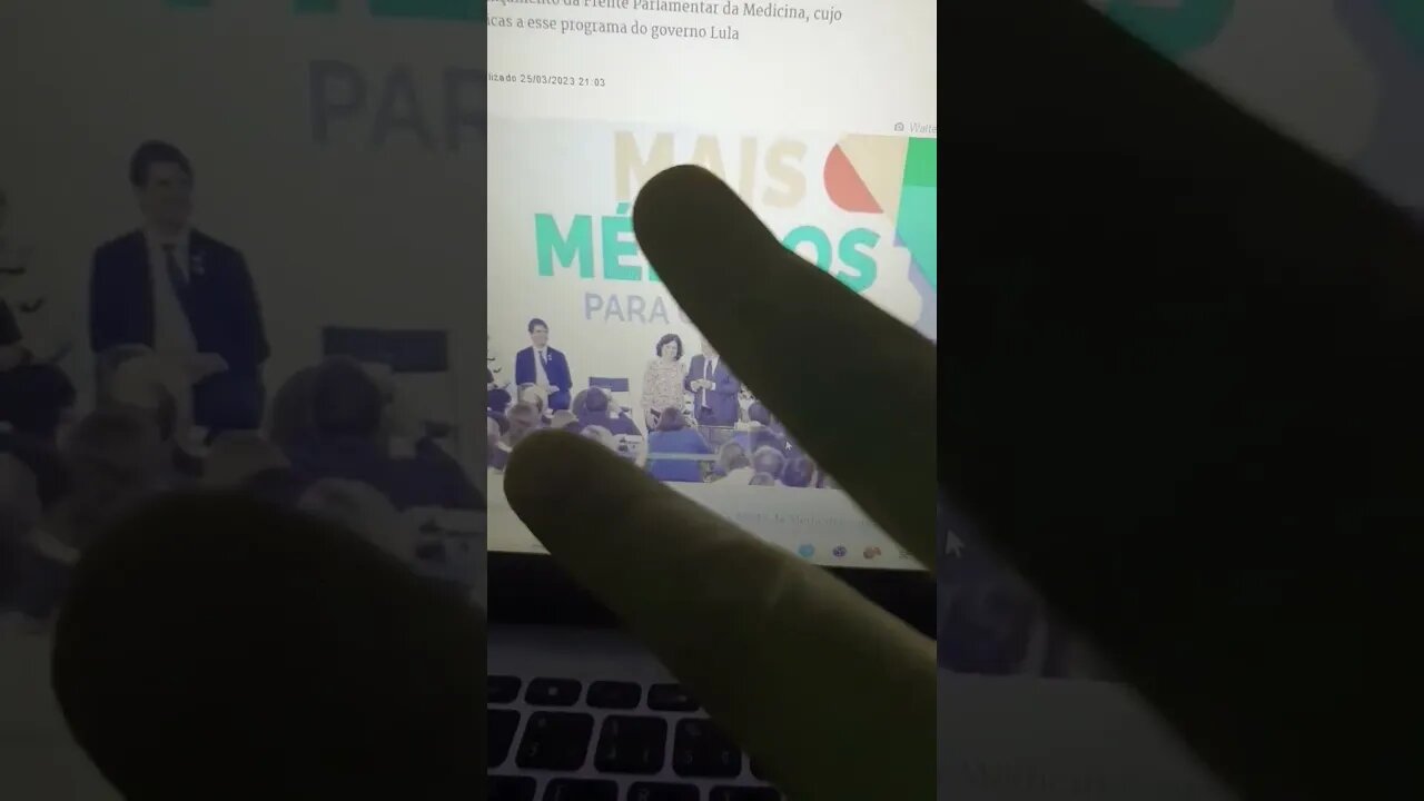o programa mais médicos para o Brasil é uma forma do desgoverno comunista enviar dinheiro para cuba