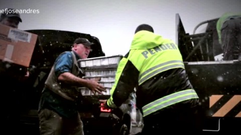 Chef Jose Andres helping out in Carolinas