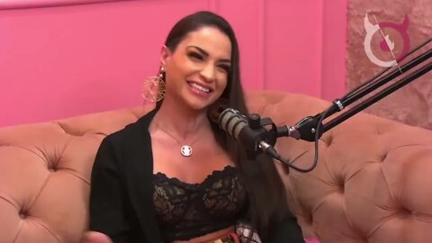 0NLYF4NS DÁ MUITO DINHEIRO