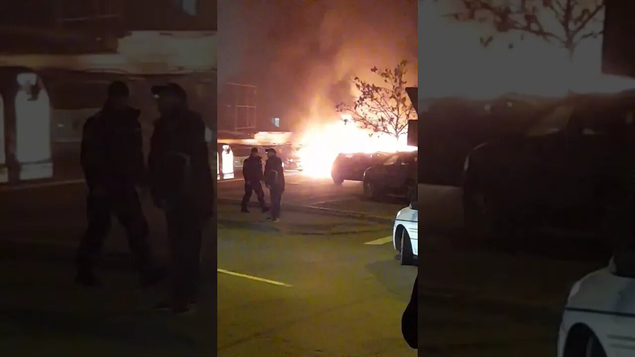 Mașini incendiate la Craiova. Răzbunare, prostie sau accident?