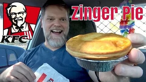 KFC Zinger Pie Review - $5 Zinger Pie And Chips Mukbang