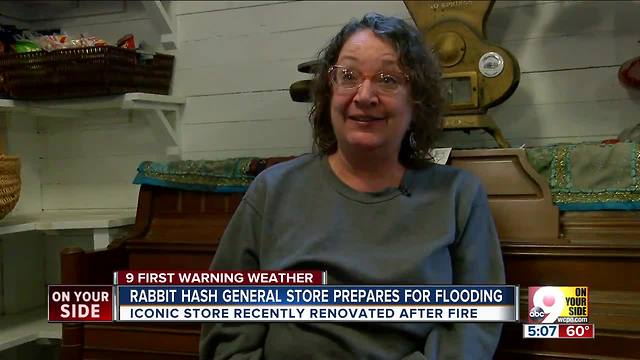 Rabbit Hash General Store prepares for flooding