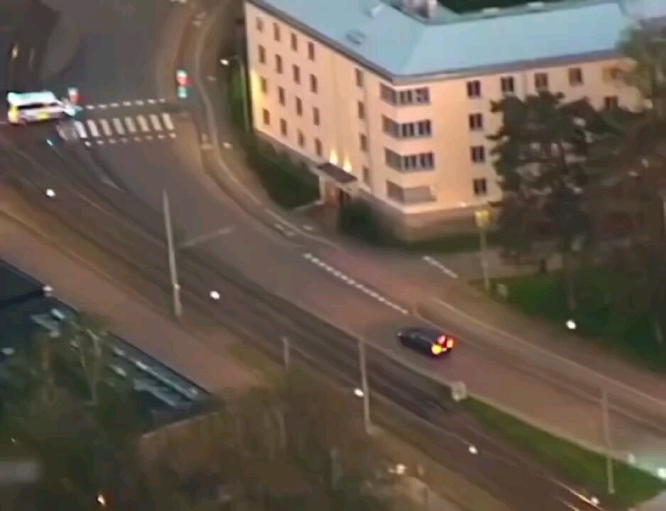 police Chassing a crazy driver.