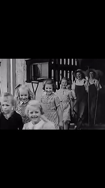 Beautiful family with 17 children