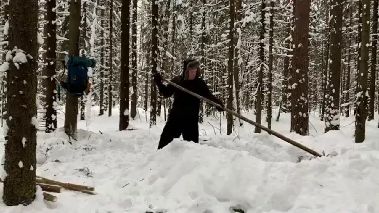 2 !!! SOLO Two Days WINTER BUSHCRAFT Camp Shelter in Snowfall Lavvu Poncho Spoon Carving
