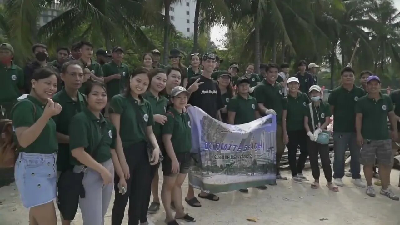 Broadfield Engineering Volunteers at Manila Baywalk Dolomite Beach!