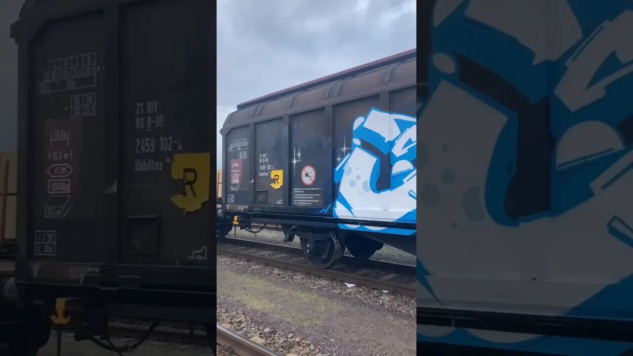 INSANE GRAFFITI PIECE ON A TRAIN 😨 #graffiti #graffitiart #shorts