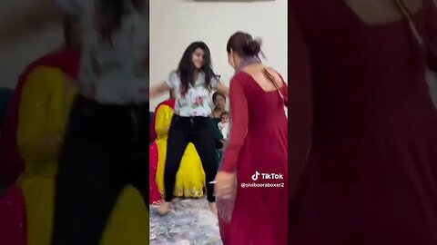 Pretty Sweet Dance of India