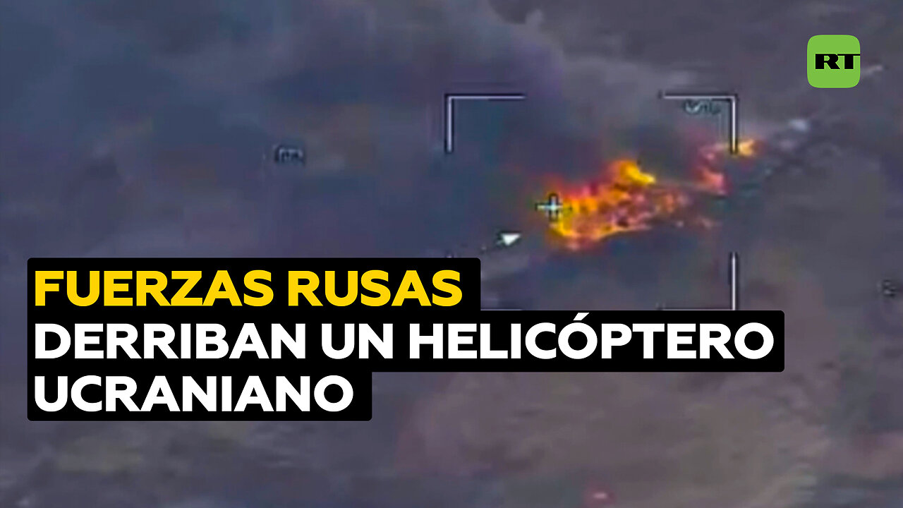 Un helicóptero ucraniano arde tras ser derribado por fuerzas rusas