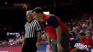 University of Arizona President Robert Robbins backs Sean Miller