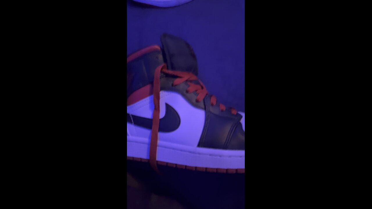 Asmr on Jordan mid 1