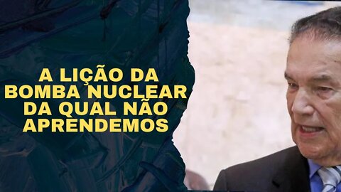 Divaldo Franco - A lição da bomba nuclear da qual não aprendemos