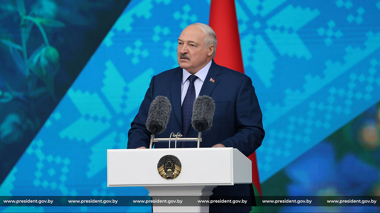 Łukaszenka: “Dziś Zachód protekcjonalnie próbuje uczyć nas demokracji. Zwłaszcza Amerykanie!”