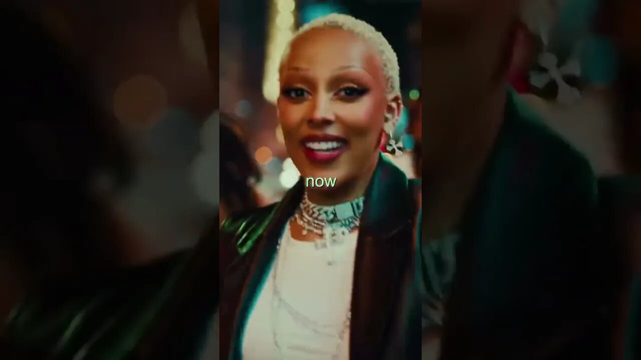 Shaved head match my 🐱 #news #hiphop #dojacat #comedy
